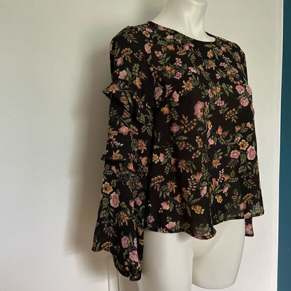 Lush Floral Ruffle Bell Sleeve Peasant Top - Picture 4 of 7